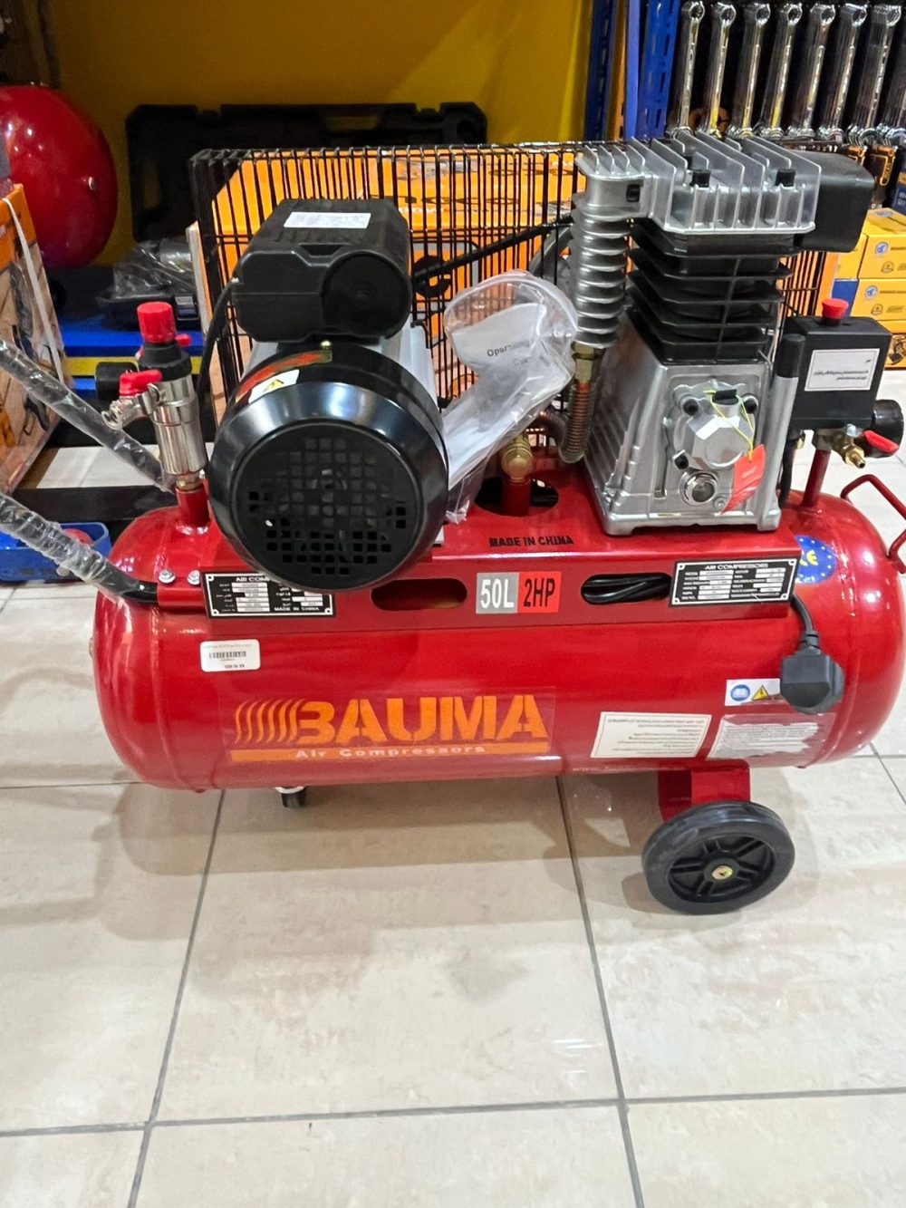 كمبروسر ماركة بومة 50 لتر 2 حصان 220 فولت